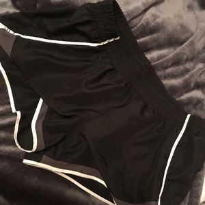 Activewear shorts